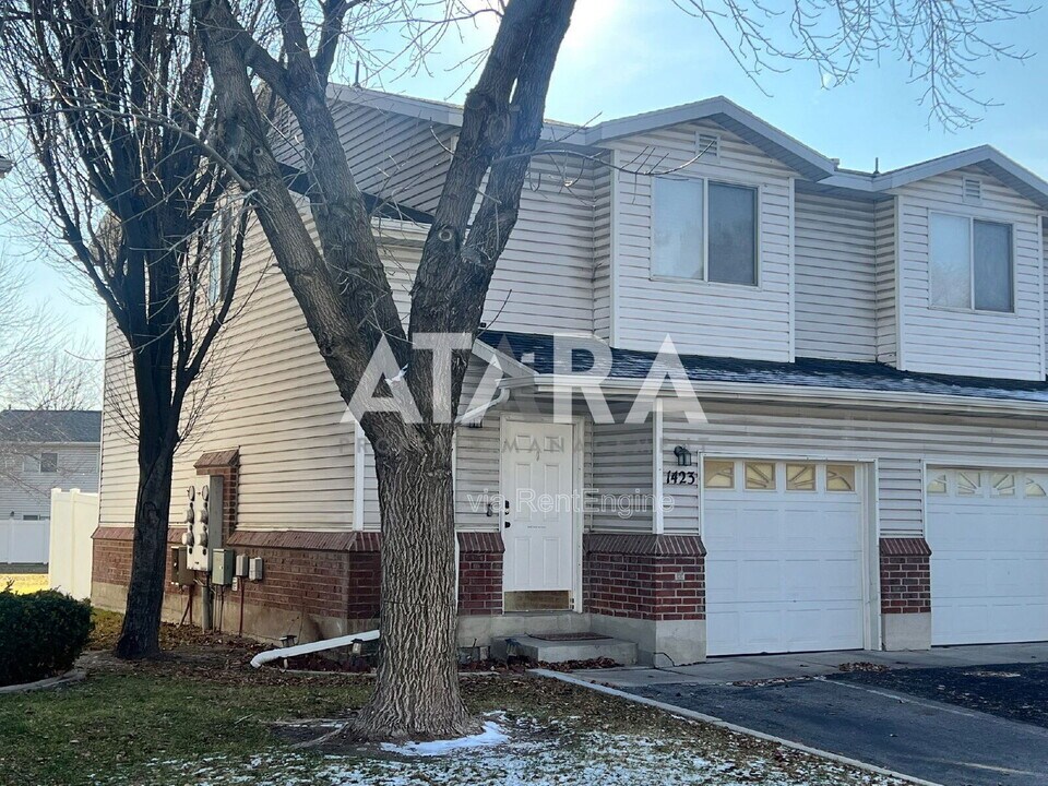 1423 Salvia Pl in West Valley City, UT - Building Photo