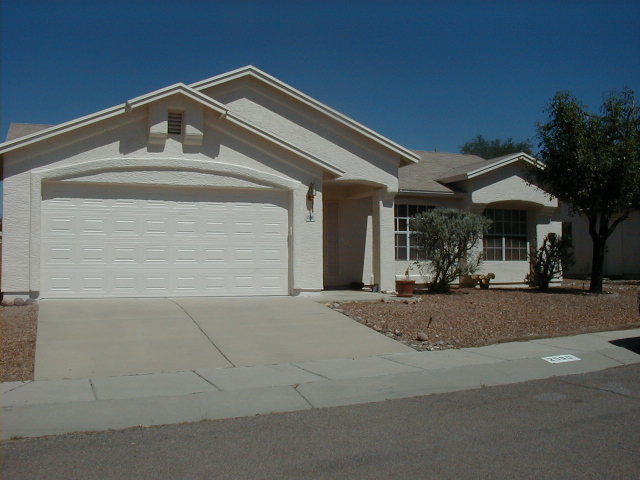 property at 2590 W Camino Del Grijalva