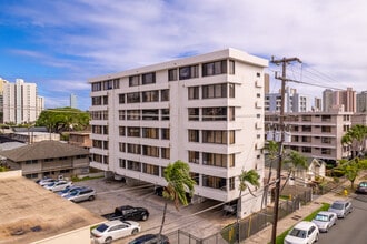 Coolidge Villa in Honolulu, HI - Building Photo - Building Photo