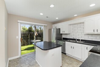 3629 Huyton Ct in Charlotte, NC - Foto de edificio - Building Photo