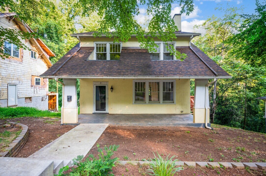 7 Fredonia Ave in Lynchburg, VA - Building Photo