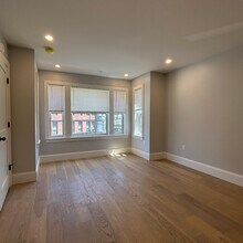 415 Market St, Unit 302 in Boston, MA - Building Photo - Building Photo