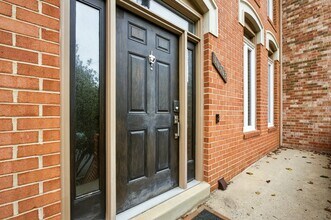 10903 Whiterim Dr in Potomac, MD - Building Photo - Building Photo