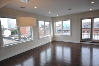 661 Massachusetts Ave, Unit 659-9 in Arlington, MA - Building Photo - Building Photo