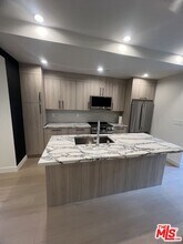 17243 Kittridge St in Los Angeles, CA - Building Photo - Building Photo