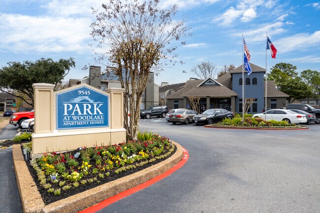 Park at Woodlake photo'