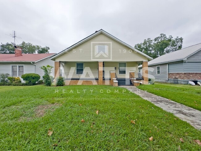 property at 1420 7th Ave N