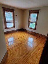 19 Pleasant St in Westfield, MA - Building Photo - Building Photo