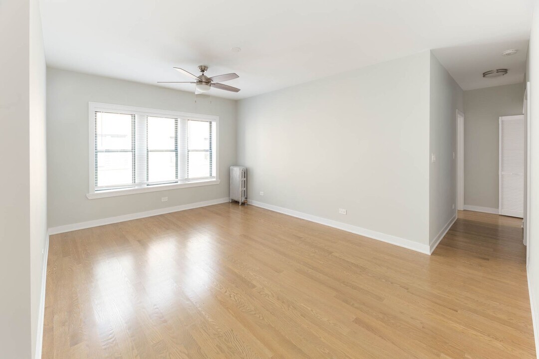 4838 N Wolcott Ave, Unit #3B in Chicago, IL - Building Photo