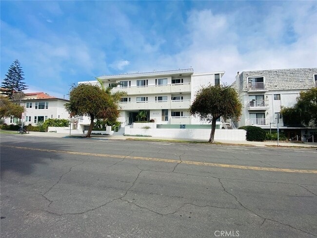 property at 1033 3rd St