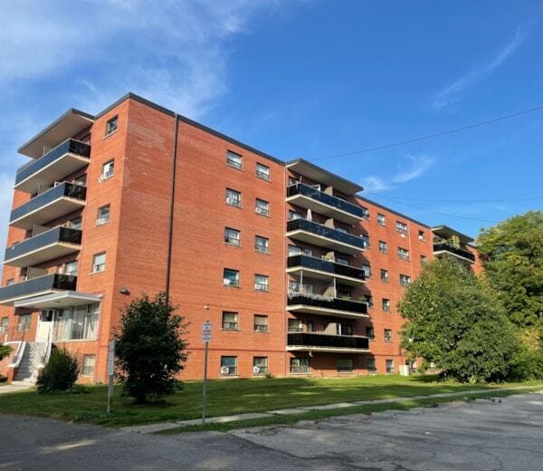 2340 PARK TOWERS APARTMENTS