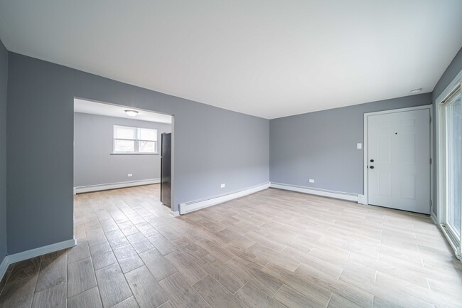 15334 Chicago in Dolton, IL - Building Photo - Interior Photo