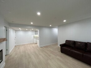 1484 E Foxboro Dr in Salt Lake City, UT - Building Photo - Building Photo
