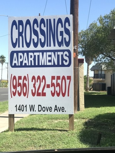 Crossings Apartments in McAllen, TX - Foto de edificio - Building Photo
