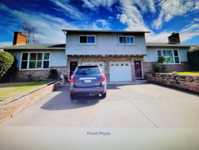 property at 4051 Parkside Ct