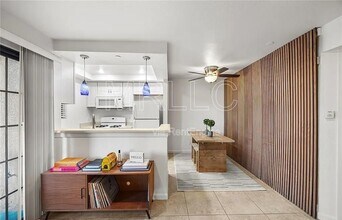 1068 Calle Del Cerro in San Clemente, CA - Building Photo - Building Photo