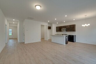 2100 Franks Ct in Columbia, TN - Building Photo - Building Photo