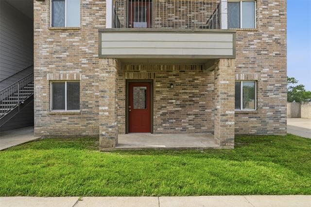 property at 514 E Hazelwood St