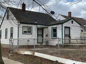 11336 Outer Dr W in Detroit, MI - Building Photo - Building Photo