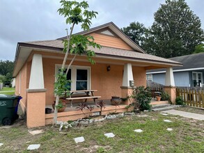 819 Ariana St in Lakeland, FL - Building Photo - Building Photo