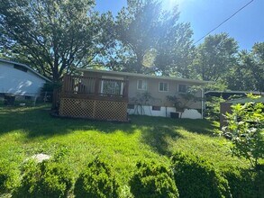 10305 Reba Dr in St. Louis, MO - Building Photo - Building Photo