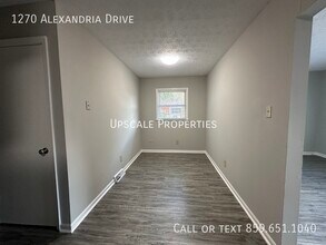 1270 Alexandria Dr in Lexington, KY - Building Photo - Building Photo