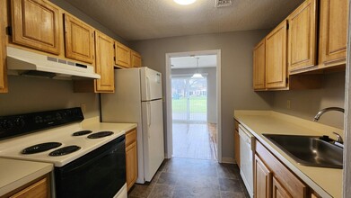 102 N Point Dr, Unit 102 in Boston, MA - Building Photo - Building Photo