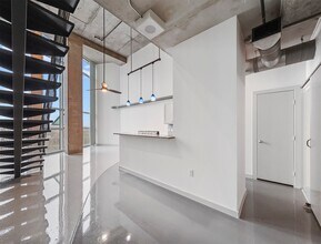 2000 Bagby St in Houston, TX - Foto de edificio - Building Photo