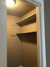 5140 Highpoint Rd in Union City, GA - Building Photo - Building Photo