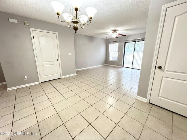 7661 Melvin Rd in Jacksonville, FL - Building Photo - Building Photo