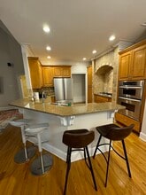 5914 Mount Water Trl, Unit Master Room in Buford, GA - Building Photo - Building Photo