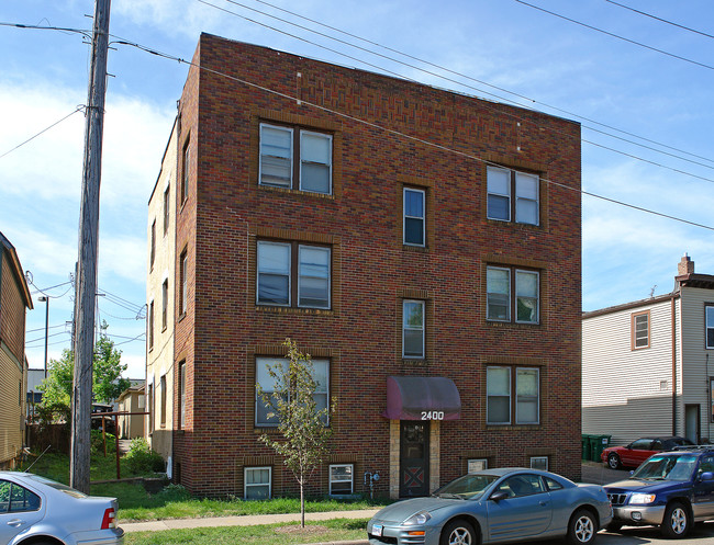 2400 Myrtle Ave in St. Paul, MN - Building Photo - Building Photo