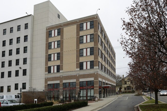 Ferguson Apartments in Grand Rapids, MI - Foto de edificio - Building Photo