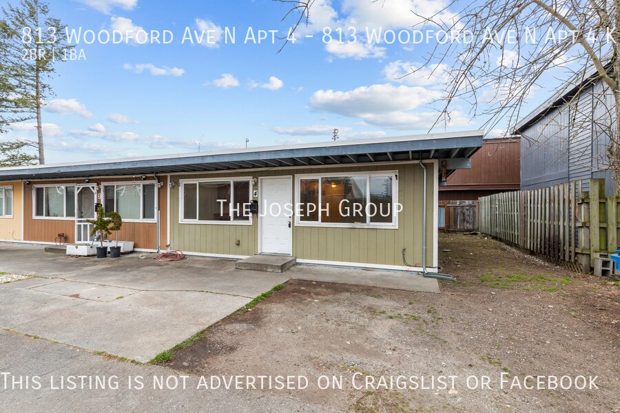 813 Woodford Ave N, Unit 813 Woodford Ave N Apt 4 Kent in Kent, WA - Foto de edificio