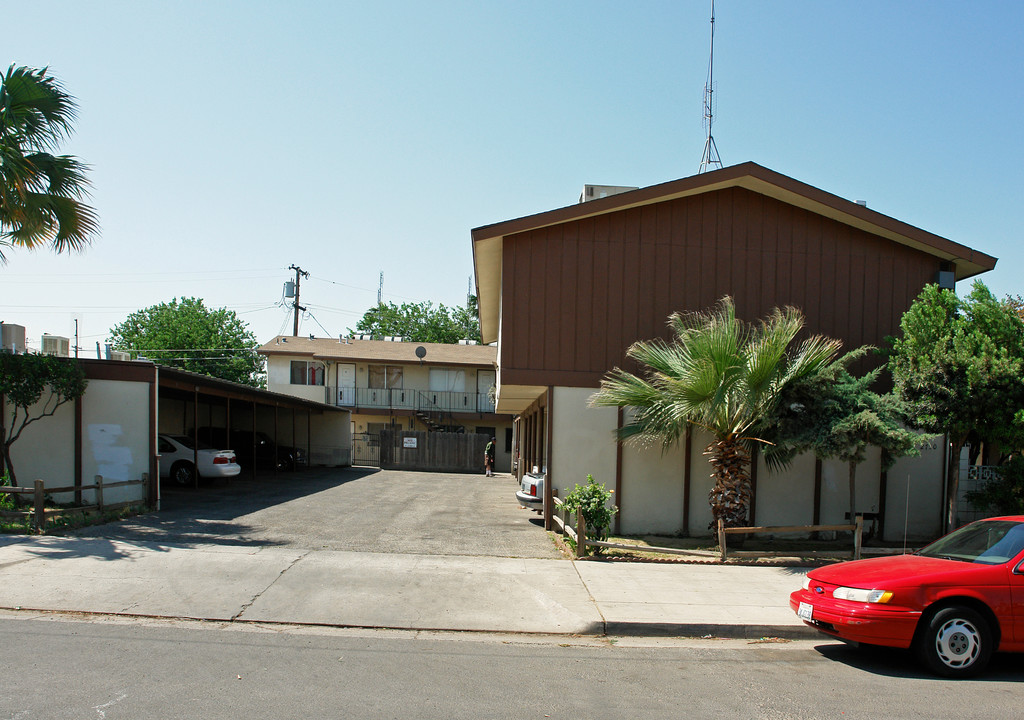 2750 E Hammond in Fresno, CA - Foto de edificio