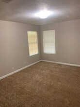 321 Wilton Dr in Greenville, TX - Building Photo - Building Photo
