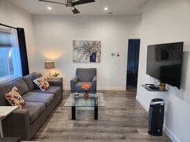 17556 Chase St, Unit 1 in Northridge, CA - Building Photo