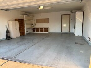 8214 James Grayson Dr in Las Vegas, NV - Building Photo - Building Photo