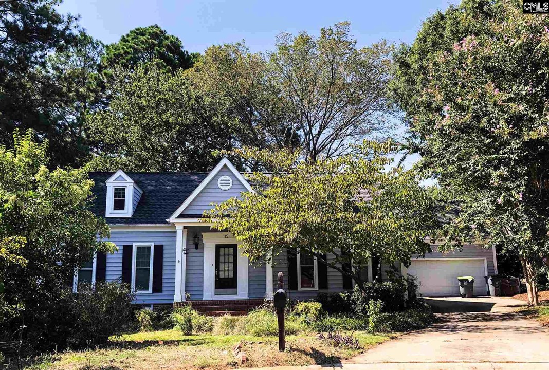 19 Old Pond Way in Columbia, SC - Building Photo