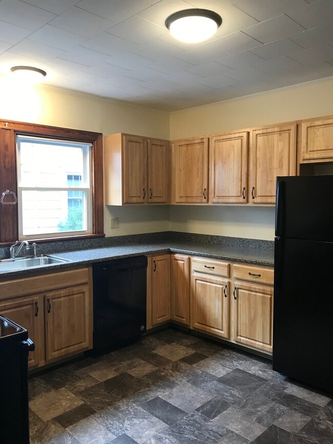 9 Grasmere Rd, Unit 1
