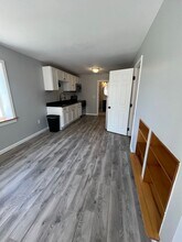 13 Freemont St in Gardiner, ME - Building Photo - Building Photo