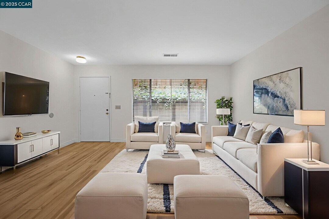 412 Carrillo Ct in San Ramon, CA - Building Photo