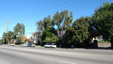 Peerless Apartments in Panorama City, CA - Building Photo - Building Photo