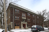 Brooklyn Manor in Cleveland, OH - Foto de edificio - Building Photo