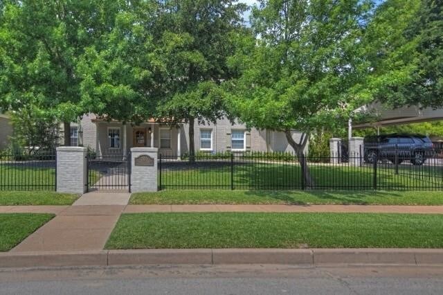 2800 Parmer Ave-Unit -5 in Fort Worth, TX - Building Photo