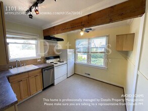 1101 High Ave in Bremerton, WA - Building Photo - Building Photo