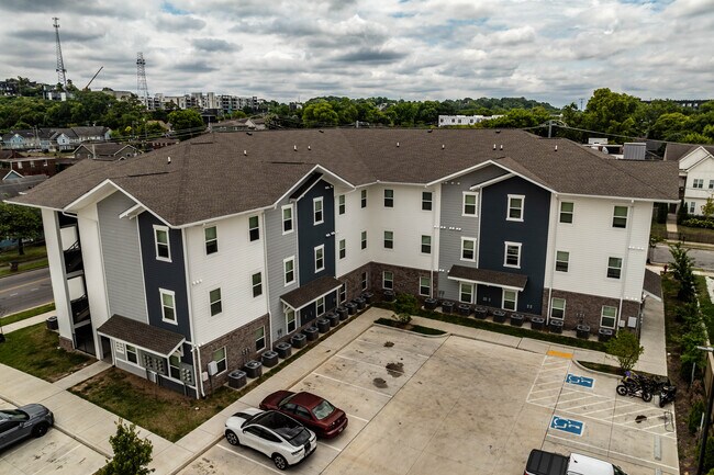 40th Ave Apartments in Nashville, TN - Foto de edificio - Building Photo