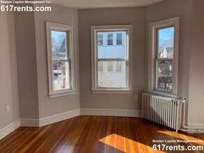 91 Wallingford Rd in Boston, MA - Foto de edificio - Building Photo