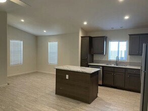 1702 E John Cabot Rd in Phoenix, AZ - Building Photo - Building Photo