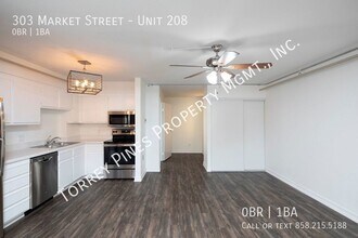 303 Market St-Unit -Unit 208 in San Diego, CA - Building Photo - Building Photo